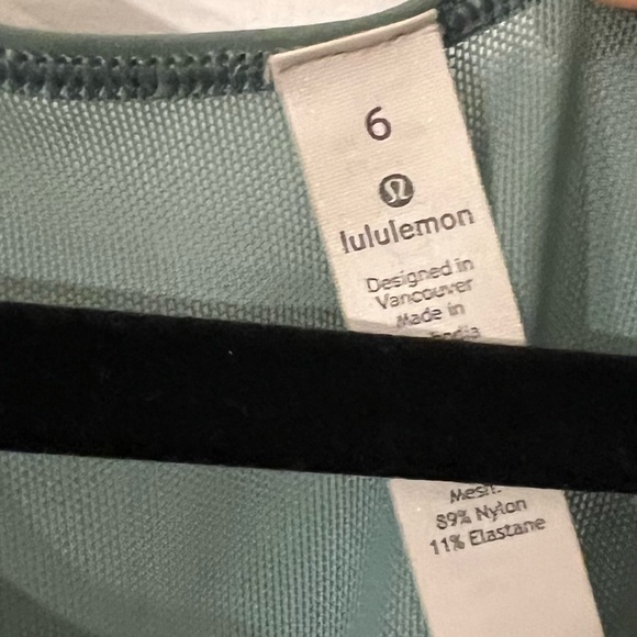 Lululemon tank - Picture 2 of 3